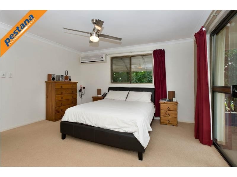 13 Thornhill Street, Springwood QLD 4127