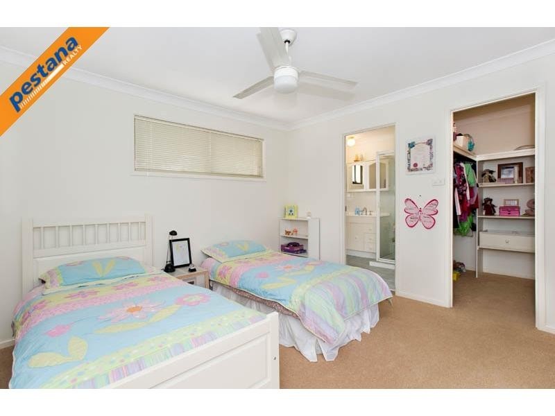 13 Thornhill Street, Springwood QLD 4127