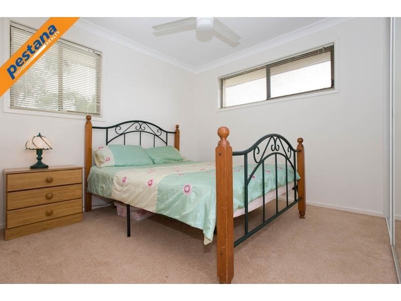 13 Thornhill Street, Springwood QLD 4127
