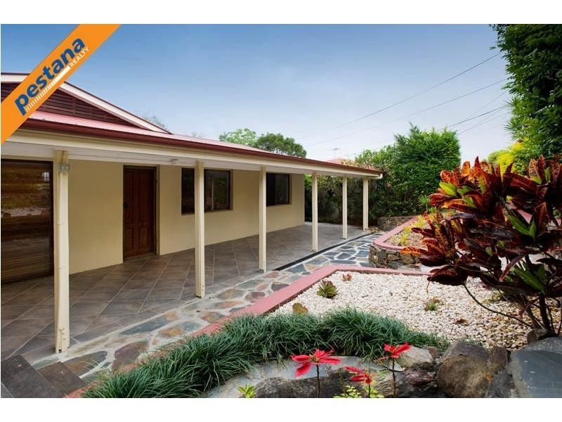 19 Hawkins Street, Springwood QLD 4127