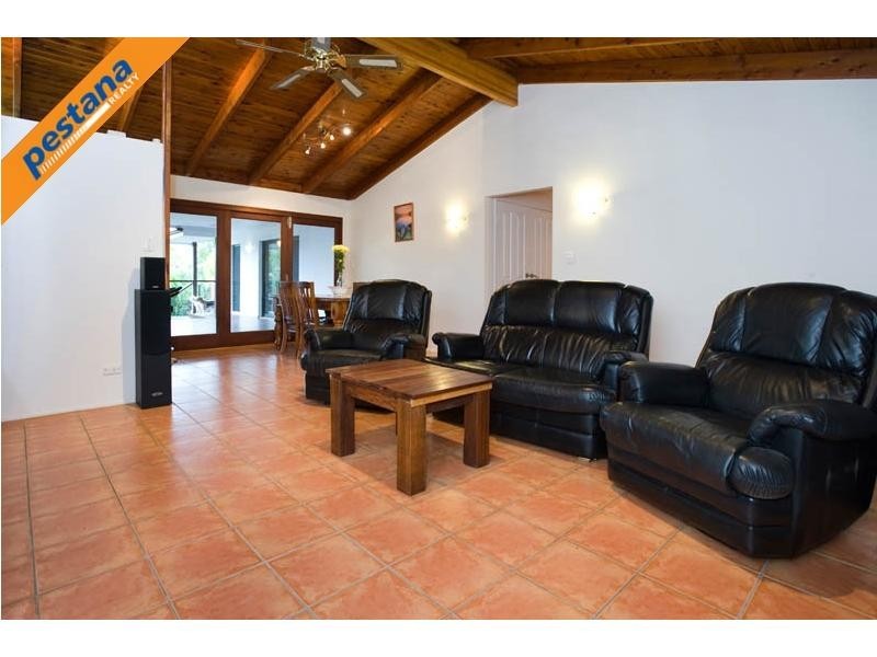 19 Hawkins Street, Springwood QLD 4127