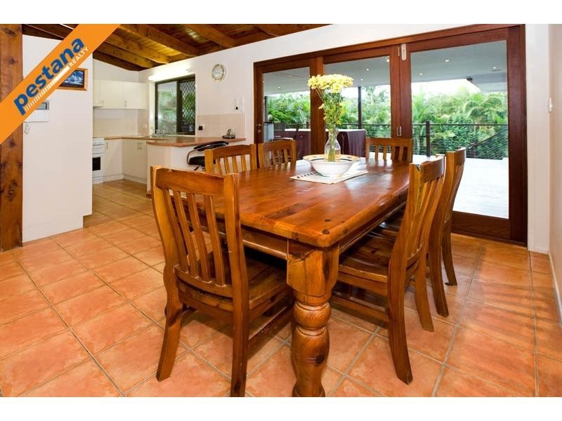 19 Hawkins Street, Springwood QLD 4127