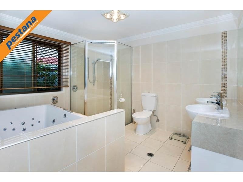 19 Hawkins Street, Springwood QLD 4127