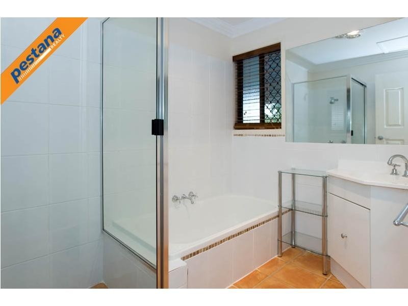 19 Hawkins Street, Springwood QLD 4127
