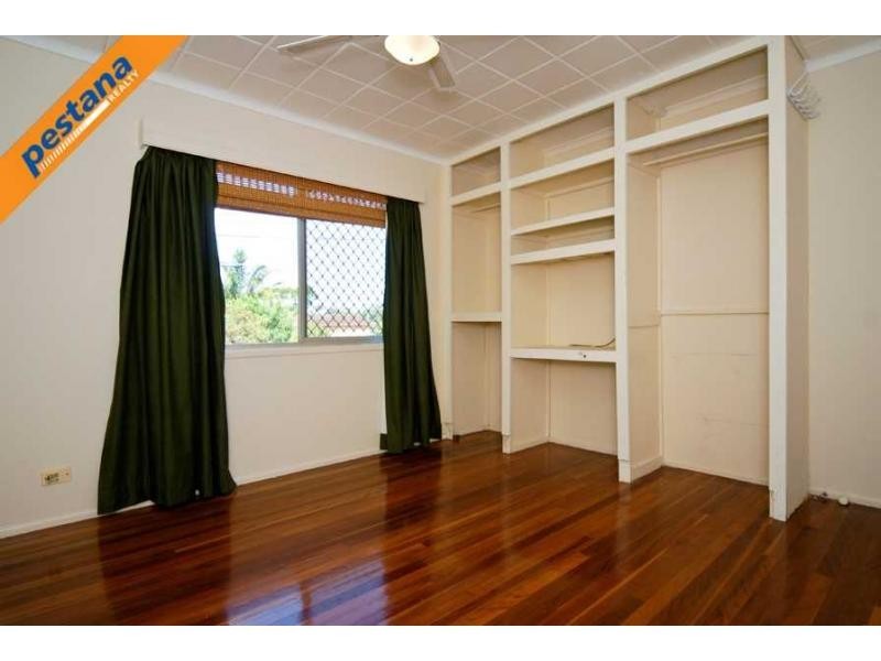 152 North Road, Woodridge QLD 4114