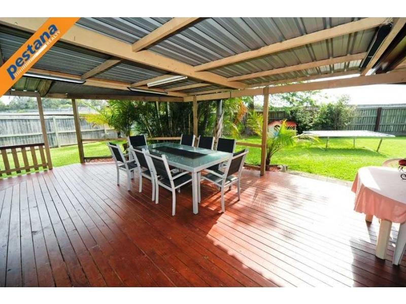 115 Pohon Drive, Tanah Merah QLD 4128