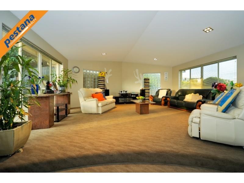 28 Kimberley Drive, Shailer Park QLD 4128