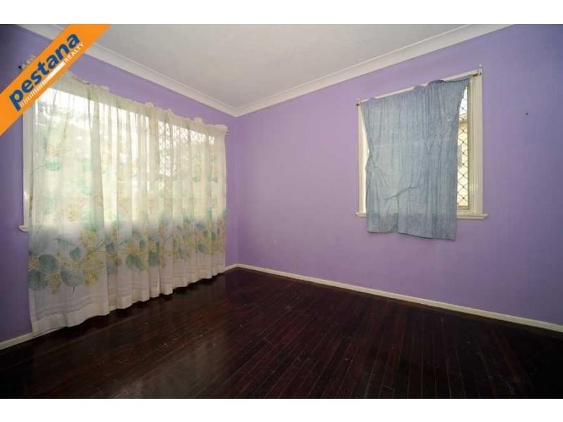 9 Wilbur Street, Woodridge QLD 4114