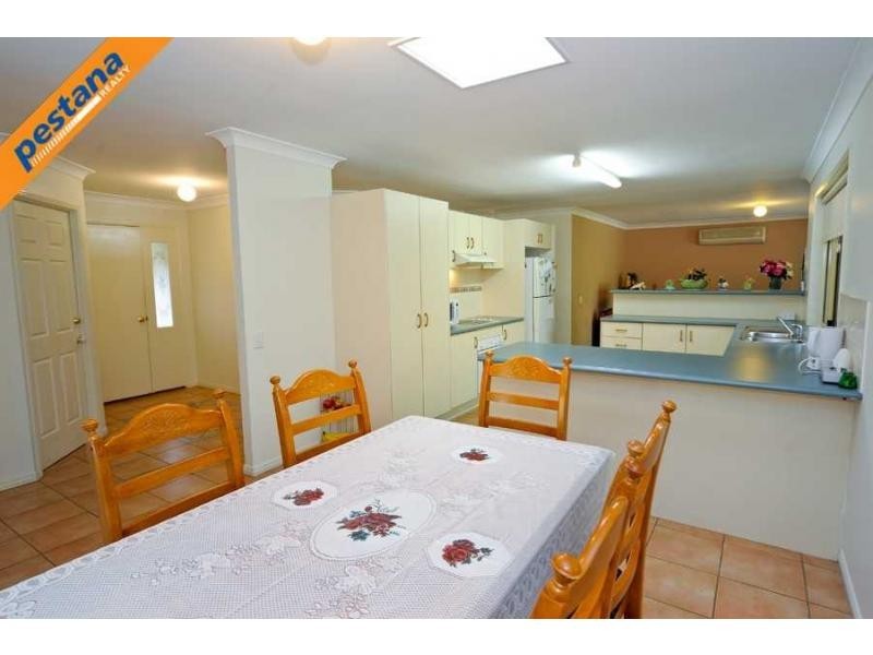 11 Oakvale Street, Underwood QLD 4119