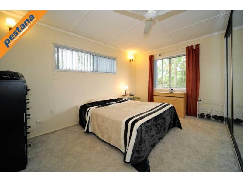 13 Lowanna Street, Slacks Creek QLD 4127