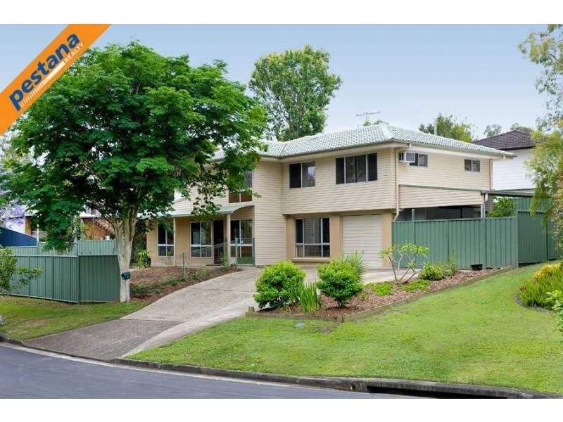 2 Merlin Court, Rochedale South QLD 4123