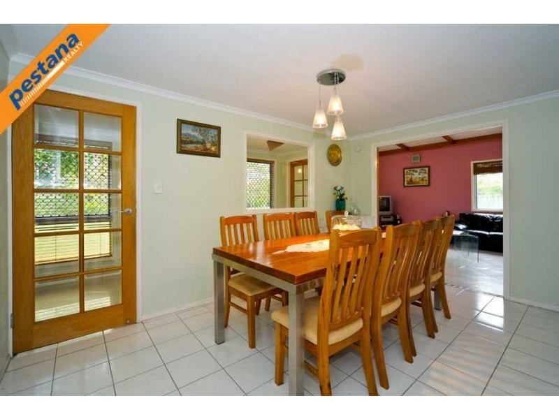 2 Merlin Court, Rochedale South QLD 4123