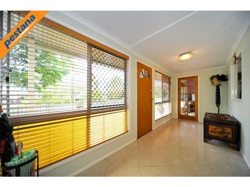 2 Merlin Court, Rochedale South QLD 4123