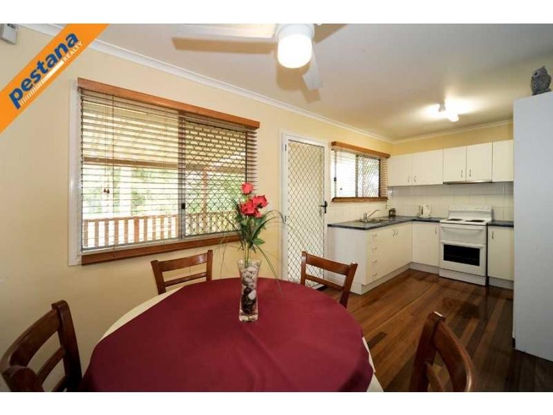 28 Jindavee Crescent, Slacks Creek QLD 4127