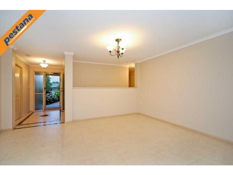 6 Cardwell Court, Meadowbrook QLD 4131