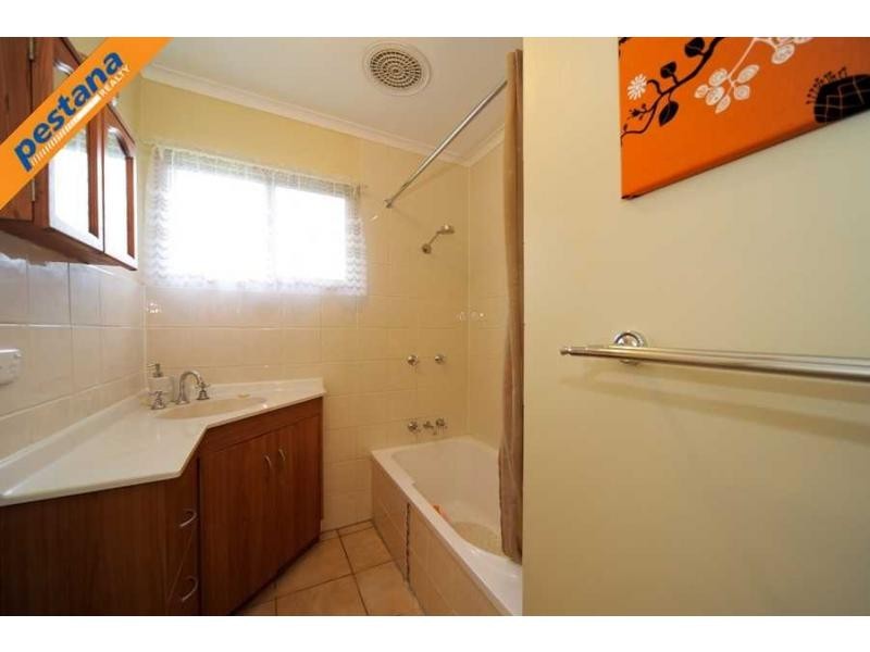 8 Garoona Grove, Slacks Creek QLD 4127