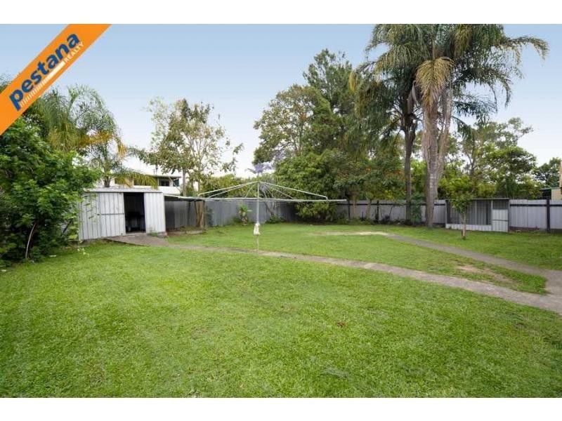 124 Bardon Road, Kingston QLD 4114