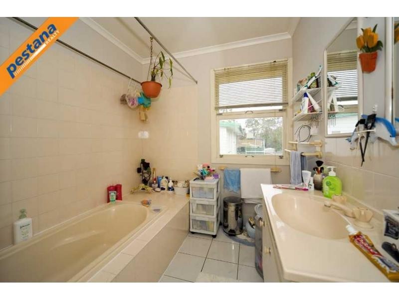 139 Smith Road, Woodridge QLD 4114
