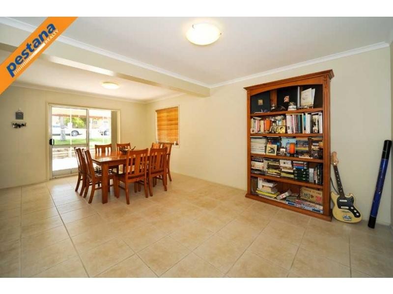 9 Conifer Street, Daisy Hill QLD 4127