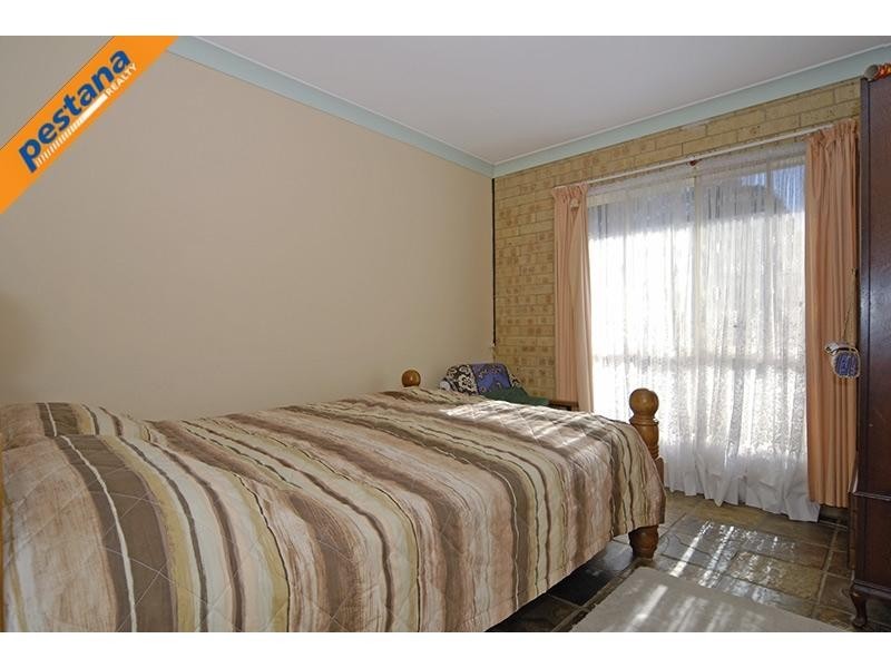 42 Moore Street, Loganlea QLD 4131