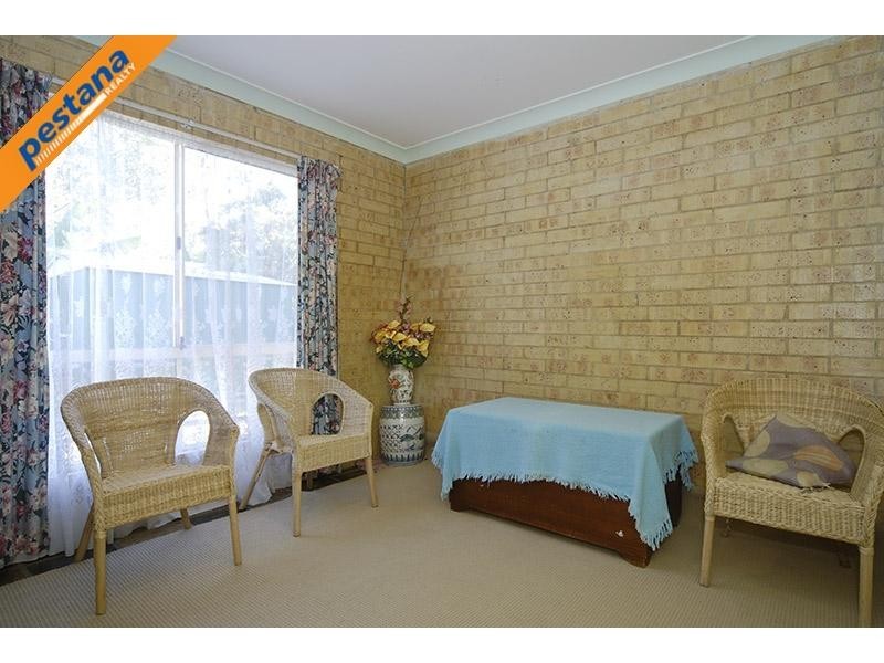 42 Moore Street, Loganlea QLD 4131