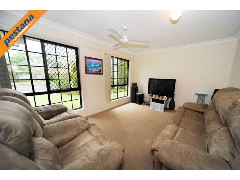 80 Kilsay Crescent, Meadowbrook QLD 4131