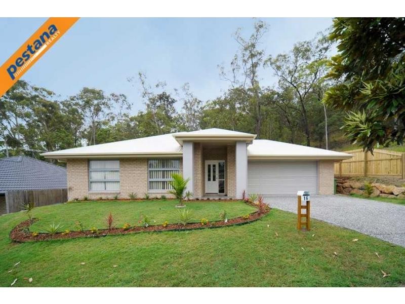 16 Carnarvon Crescent, Waterford QLD 4133