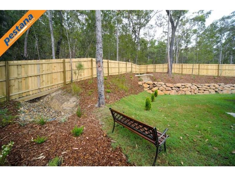 16 Carnarvon Crescent, Waterford QLD 4133
