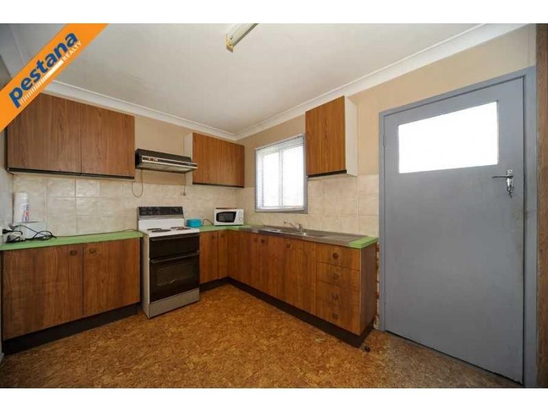 15 Woodrose Street, Kingston QLD 4114
