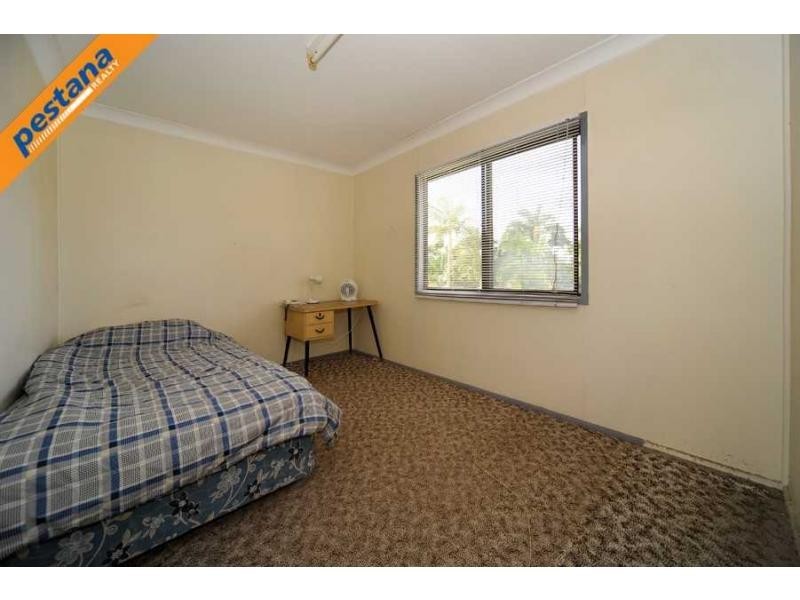 15 Woodrose Street, Kingston QLD 4114