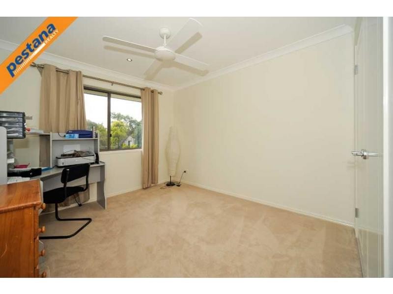 10 Rosewood Street, Daisy Hill QLD 4127