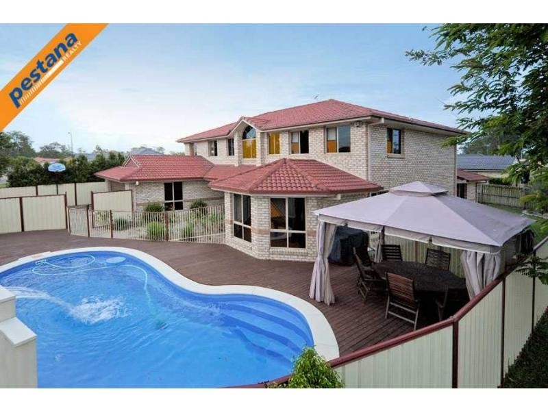6 Lakes Entrance, Meadowbrook QLD 4131