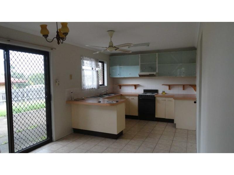 15 Curzon Street, Browns Plains QLD 4118