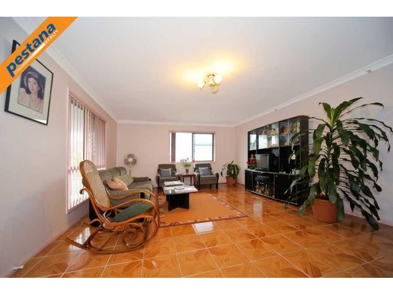 193 Jacaranda Avenue, Kingston QLD 4114
