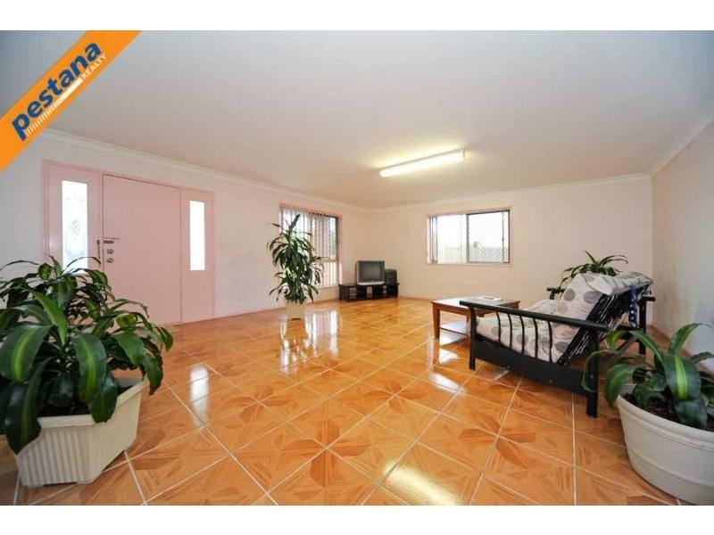 193 Jacaranda Avenue, Kingston QLD 4114