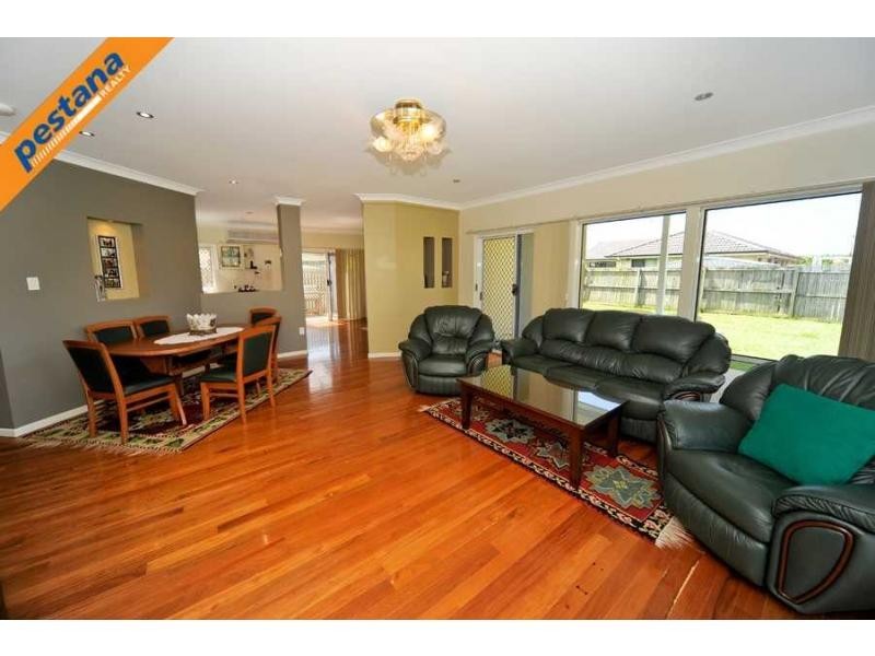 30 Chancellor Circuit, Meadowbrook QLD 4131