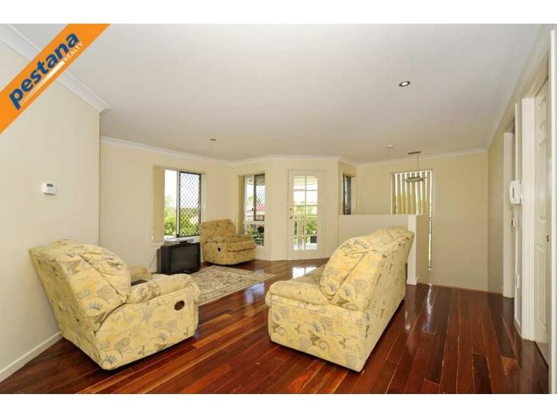 30 Chancellor Circuit, Meadowbrook QLD 4131