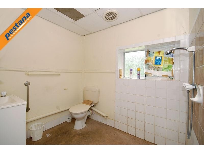 9 Eridani Avenue, Kingston QLD 4114