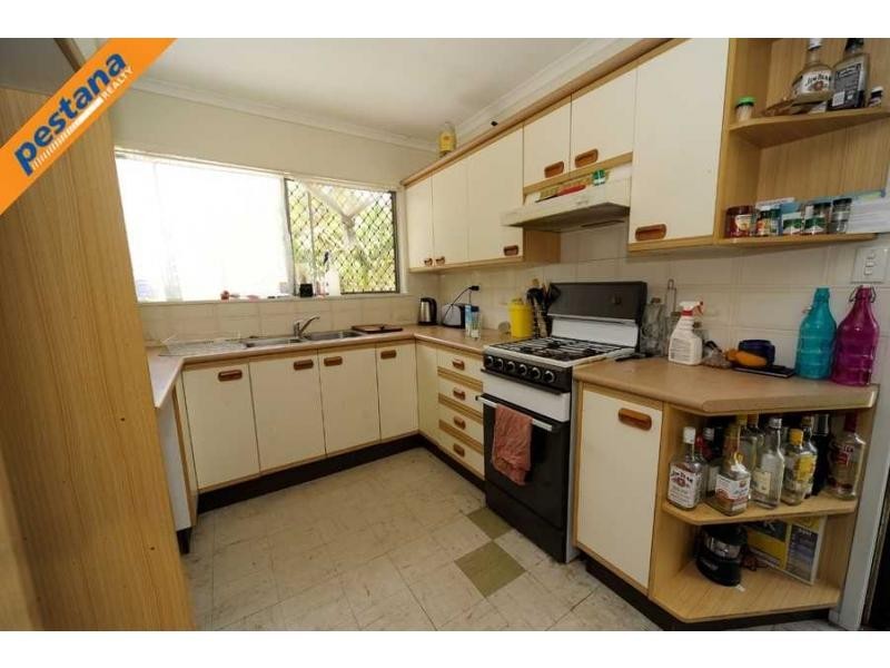 21 Alexander Street, Woodridge QLD 4114