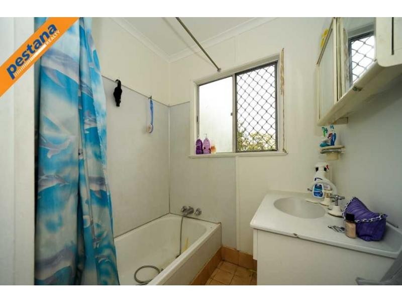 21 Alexander Street, Woodridge QLD 4114