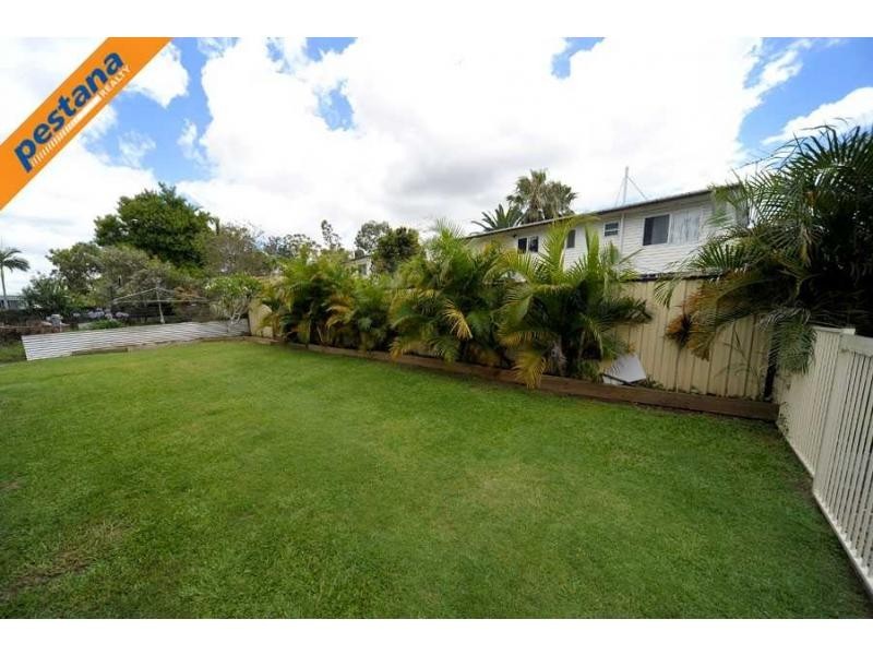 21 Alexander Street, Woodridge QLD 4114