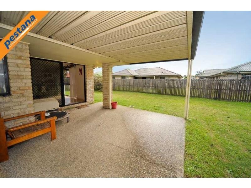 22 Meadowbrook Drive, Meadowbrook QLD 4131