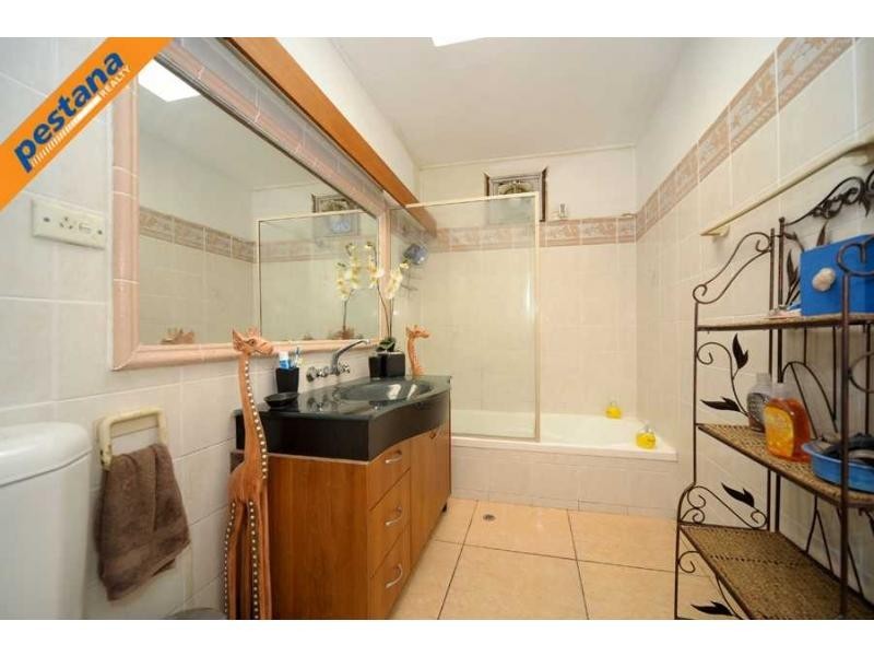 58 Nujooloo Road, Slacks Creek QLD 4127