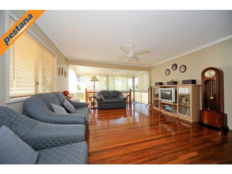 17 Alderbaran Drive, Kingston QLD 4114