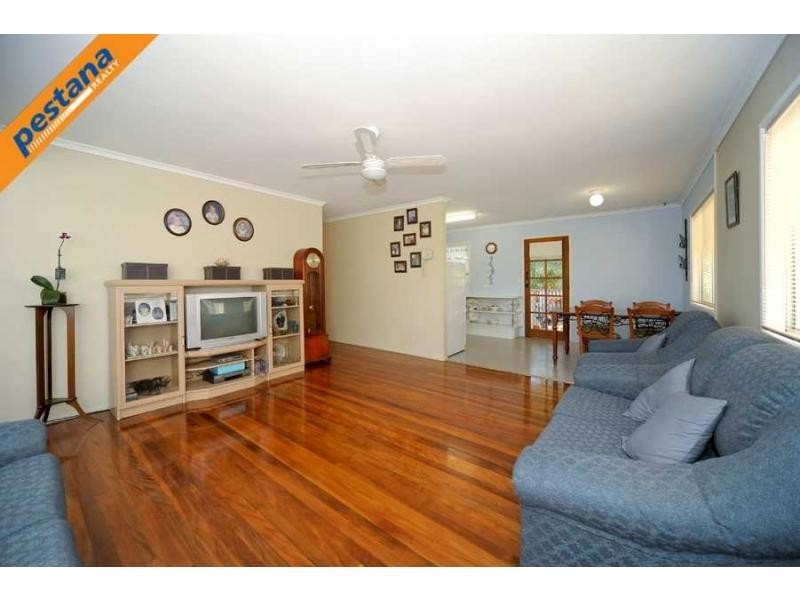 17 Alderbaran Drive, Kingston QLD 4114