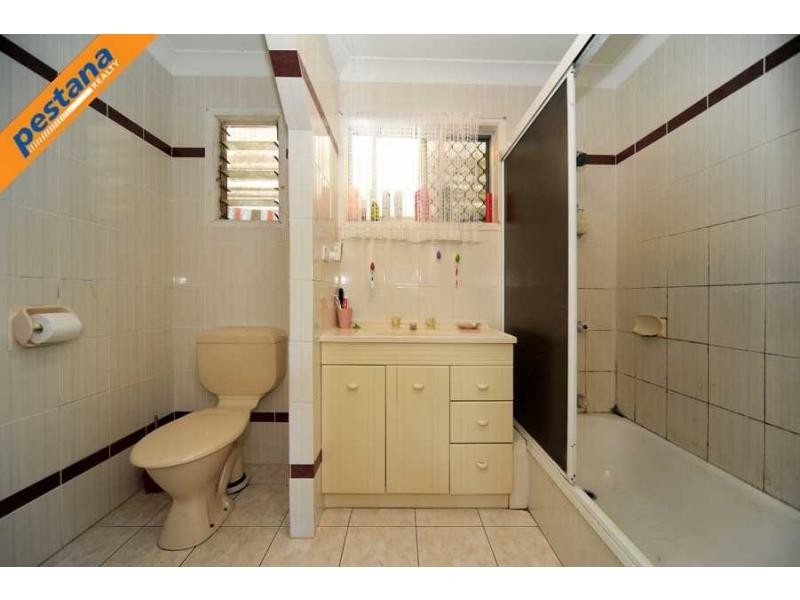 5 Wilde Street, Kingston QLD 4114