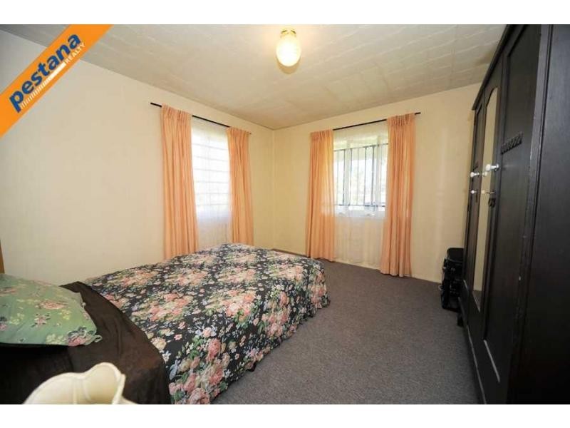 9 Waratah Street, Woodridge QLD 4114