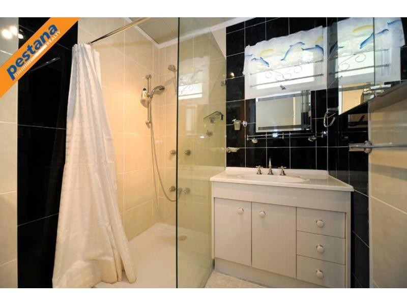 9 Waratah Street, Woodridge QLD 4114