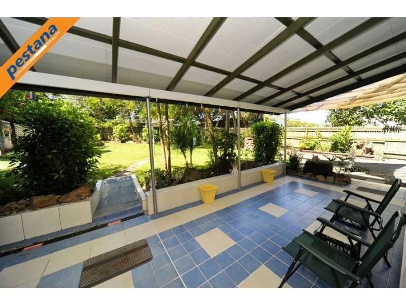 9 Waratah Street, Woodridge QLD 4114