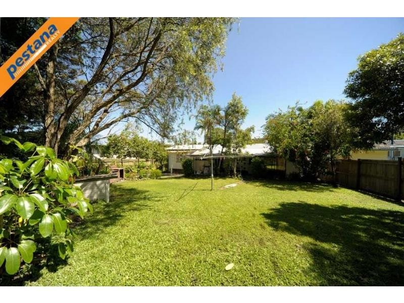 9 Waratah Street, Woodridge QLD 4114